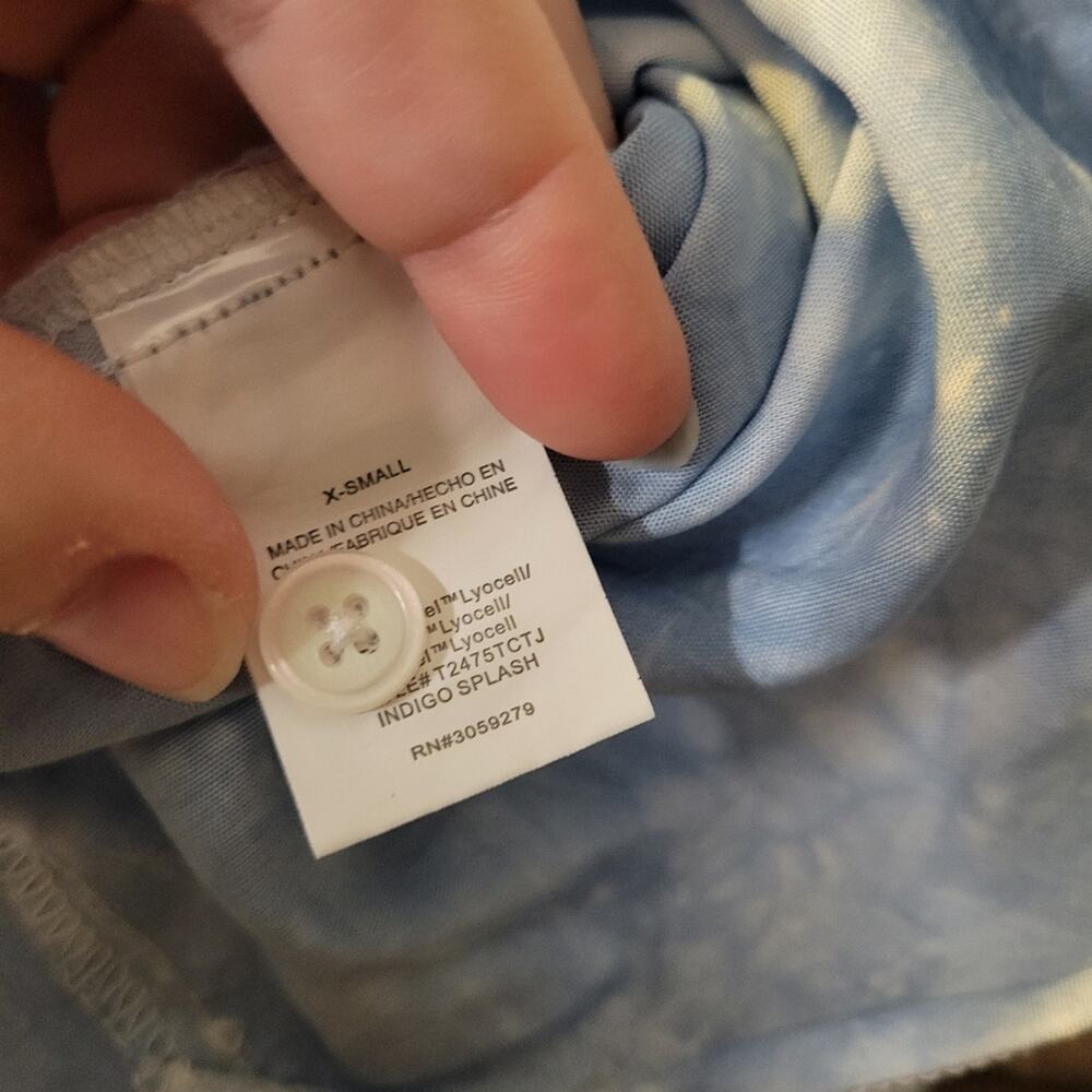 SALE-Thread & Supply women's blue tie dye oversized button up top Sz XS - Picture 7 of 9